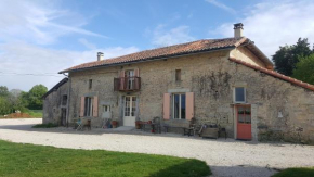 Hotels in Alloue